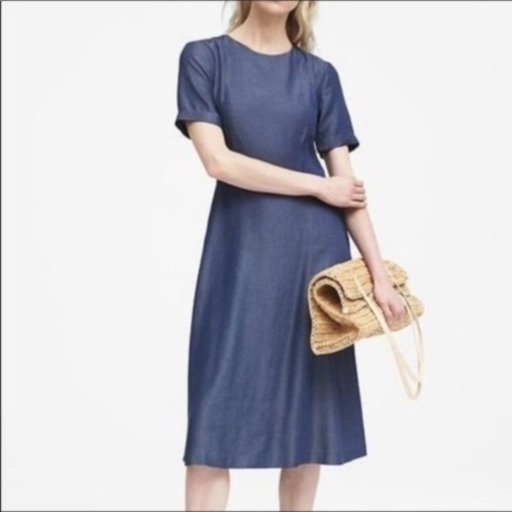 Banana Republic <BR> chambray dress